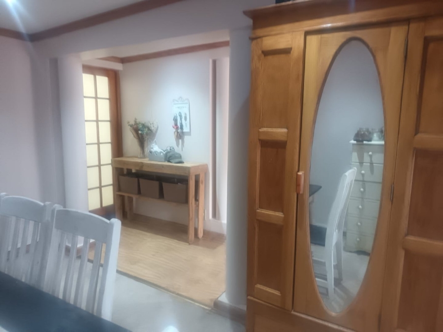 3 Bedroom Property for Sale in Rhodesdene Northern Cape